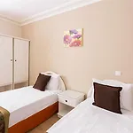 Hotel Laguna 2*