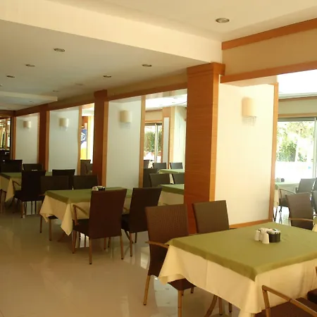 Hotell Laguna 2*