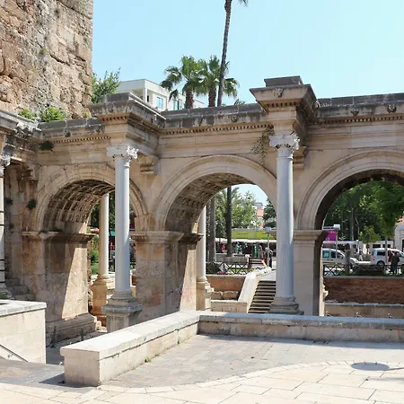 Laguna Отель 2*