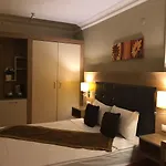 سويت لاجونا 2*