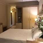 سويت لاجونا 2*