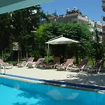 Szálloda Laguna