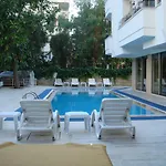 Laguna 2*