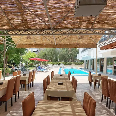 Hotel Laguna Antalya