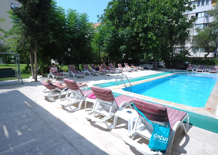 Laguna Ξενοδοχείο 2*
